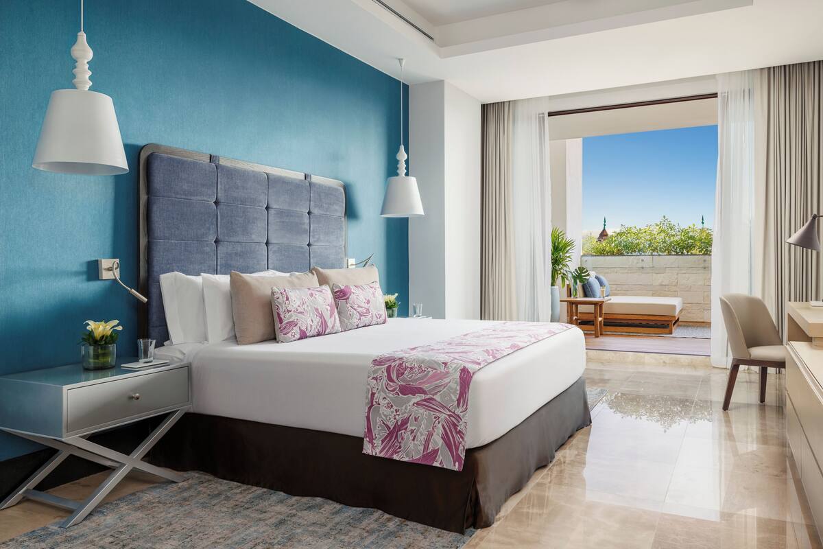 One-Bedroom Suite (King)